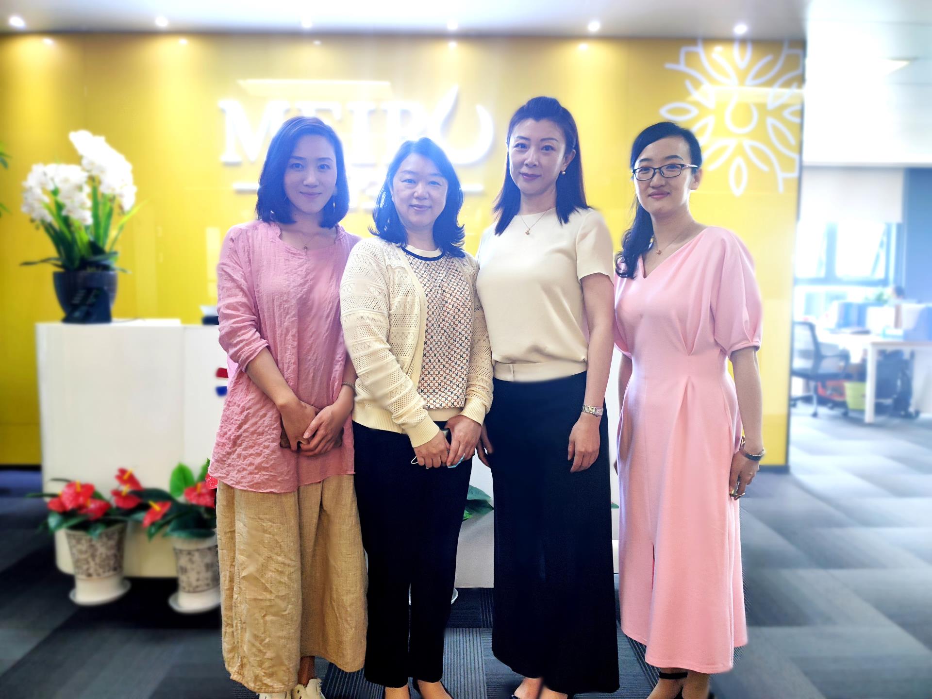 江岸區婦聯領導蒞臨東信醫藥集團走訪調研，助力企業發展